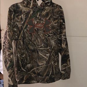 camo hoodie
